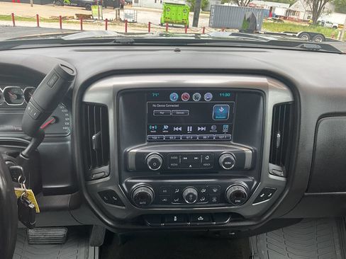 Used 2018 Chevrolet Silverado 1500 LT w/ All Star Edition AWD/4WD image 31