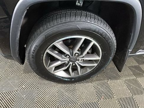 Used 2020 Jeep Grand Cherokee Limited AWD/4WD image 9