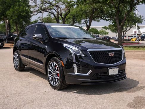Certified 2024 Cadillac XT5 Sportv w/ Technology Package AWD/4WD image 6