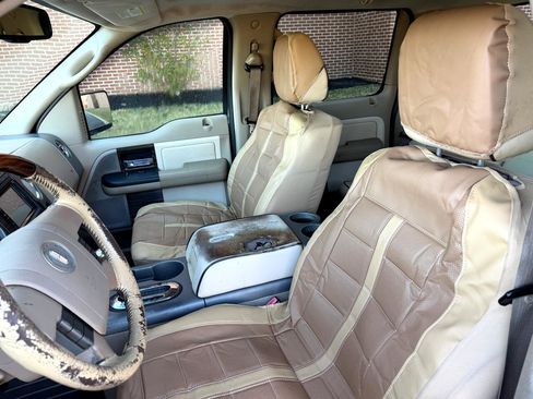 Used 2007 Lincoln Mark LT 4x4 image 14