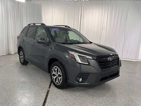 Used 2022 Subaru Forester Premium AWD/4WD image 15