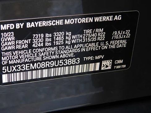 Used 2024 BMW X7 M60i w/ Executive Package image 32