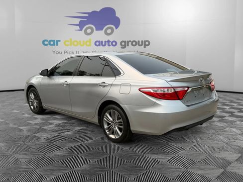 Used 2016 Toyota Camry SE FWD image 3