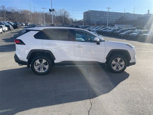 Used 2023 Toyota RAV4 XLE image 7