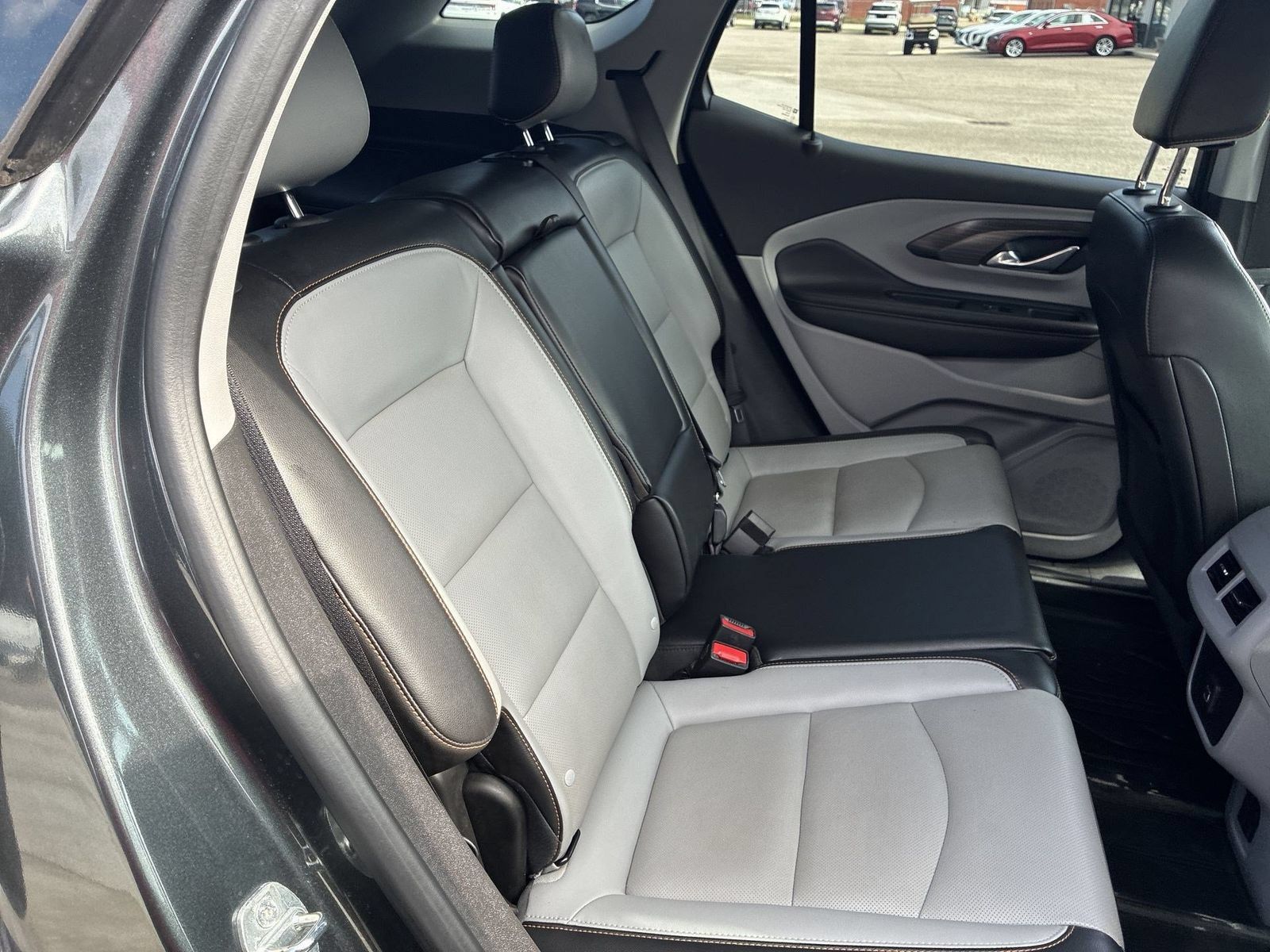 Used 2021 GMC Terrain SLT FWD image 25