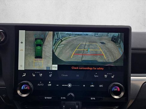 Used 2025 Lexus GX 550 AWD/4WD image 13