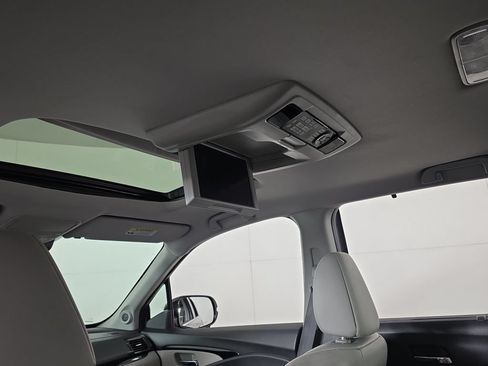 Used 2016 Honda Pilot Touring image 27