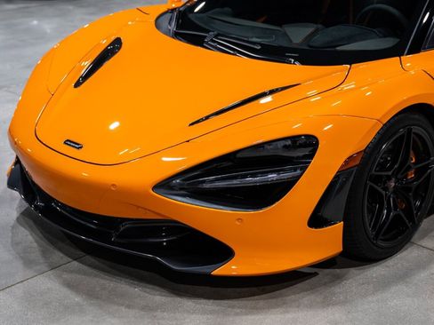 Used 2018 McLaren 720S Performance image 11