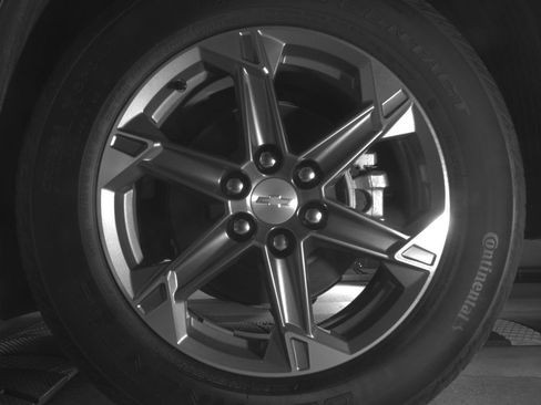 Used 2025 Chevrolet Blazer LT FWD image 12