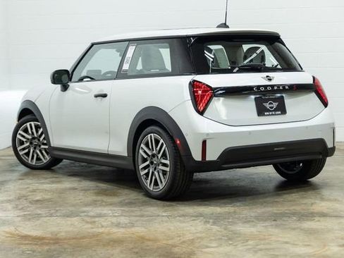 Certified 2025 MINI Cooper S image 13