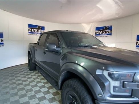 Used 2018 Ford F150 Raptor w/ Equipment Group 802A Luxury image 4