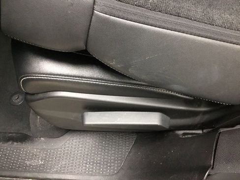 Used 2024 Jeep Grand Cherokee L Limited w/ Luxury Tech Group II image 31