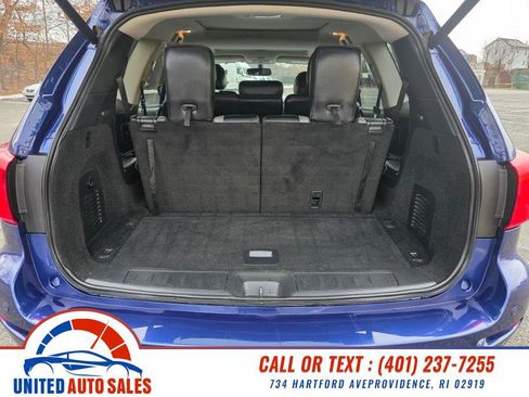 Used 2019 Nissan Pathfinder SL image 12