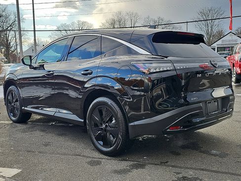 Certified 2025 Nissan Murano SV image 4