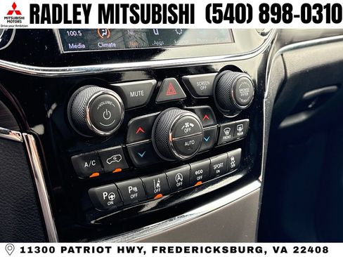 Used 2020 Jeep Grand Cherokee Limited AWD/4WD image 10