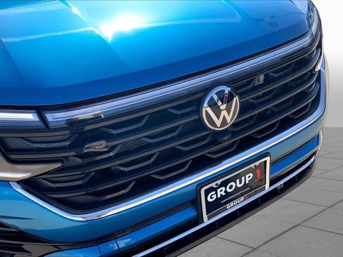 Used 2024 Volkswagen Atlas Cross Sport SEL Premium R-Line AWD/4WD image 29