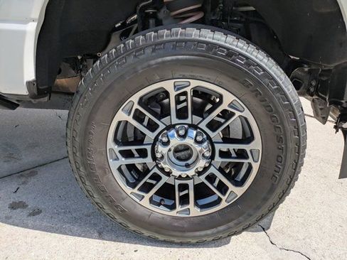 Certified 2024 Ford F250 Limited image 11