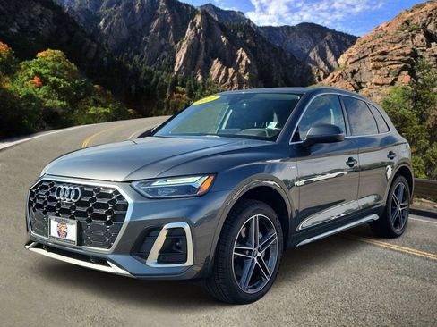 Used 2021 Audi Q5 e Premium Plus w/ Premium Plus Package AWD/4WD image 5
