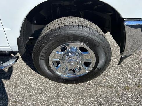 Used 2024 RAM 2500 Big Horn w/ Bed Utility Group image 33