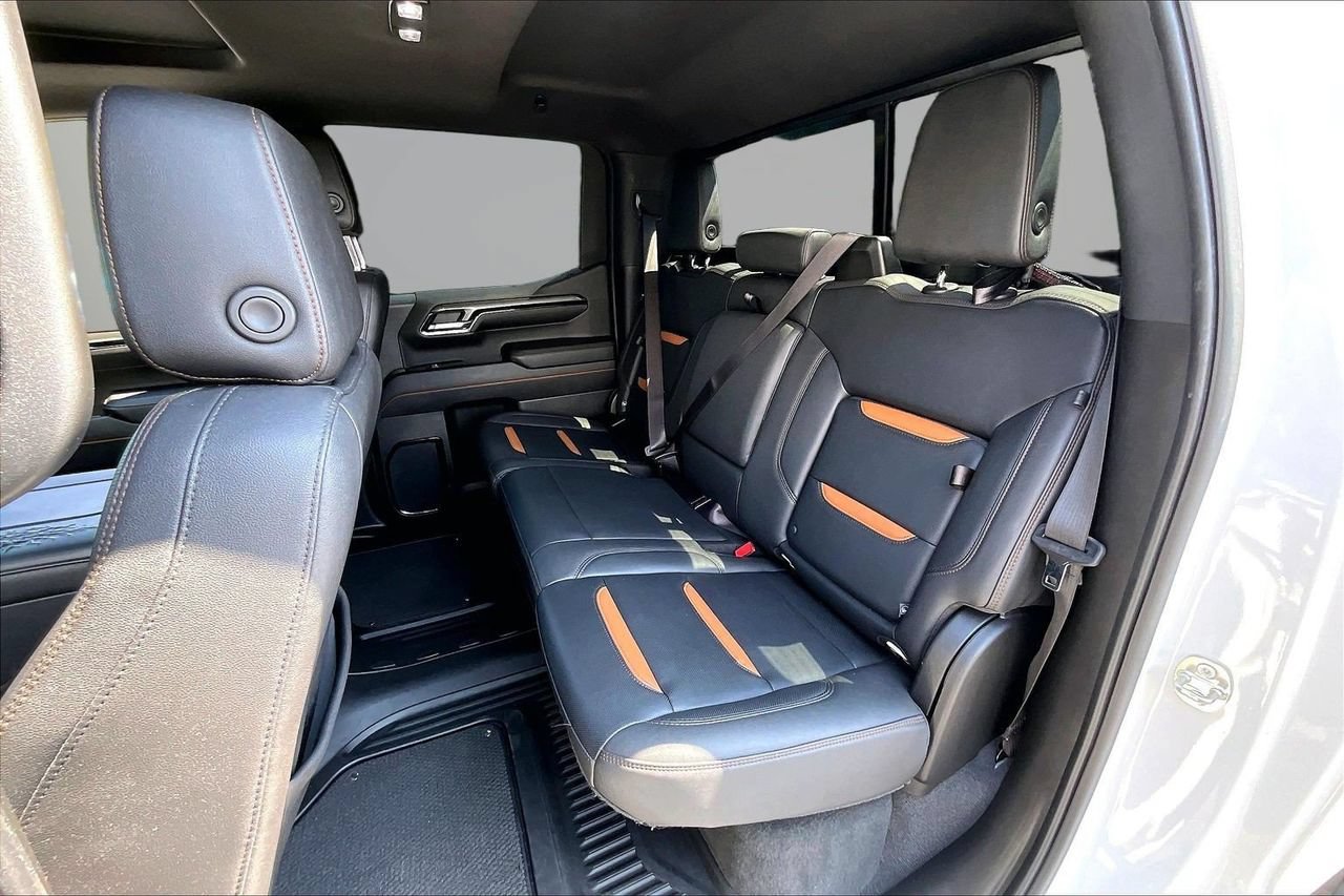 Used 2023 GMC Sierra 1500 AT4 w/ Technology Package AWD/4WD image 22