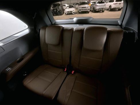 New 2026 Mercedes-Benz GLS 450 4MATIC image 11