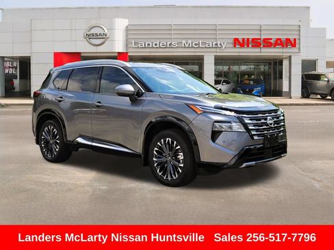 Used 2025 Nissan Rogue Platinum w/ Tech Package FWD image 1
