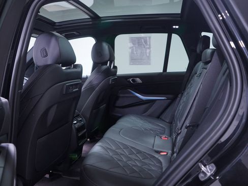 Used 2023 BMW X5 xDrive45e w/ M Sport Package image 9