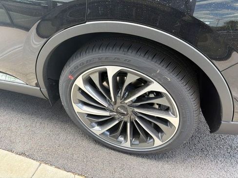 New 2026 Lincoln Aviator Reserve AWD/4WD image 6