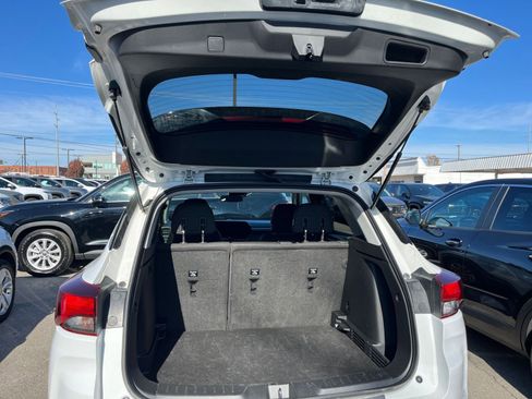 Used 2025 Chevrolet TrailBlazer LT image 29