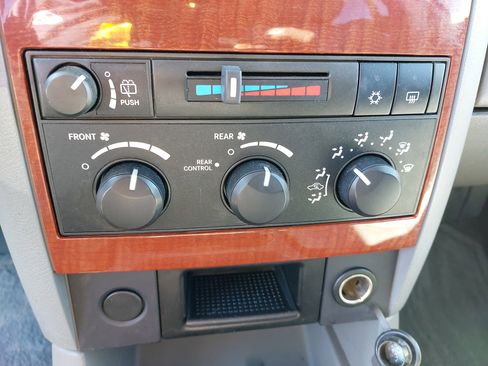 Used 2006 Dodge Durango SLT image 22