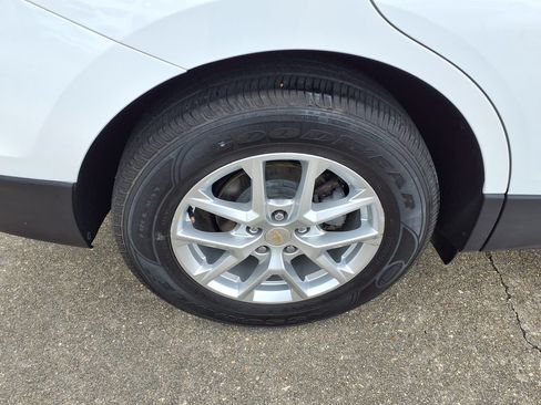 Used 2024 Chevrolet Equinox LT FWD image 7