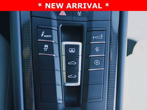 Used 2018 Porsche 911 Turbo S image 24