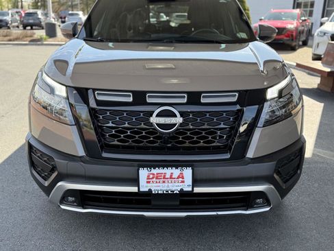 Used 2023 Nissan Pathfinder Rock Creek AWD/4WD image 2
