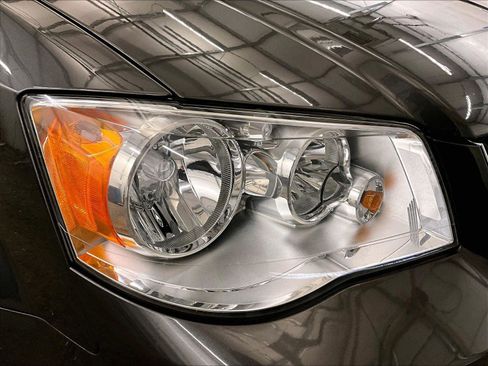 Used 2019 Dodge Grand Caravan SE image 28