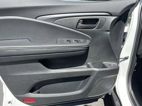 New 2025 Honda Ridgeline Sport image 19