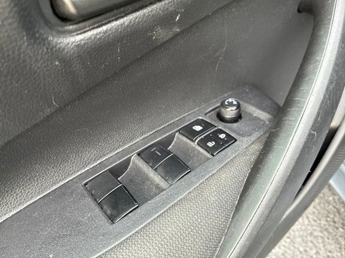 Used 2023 Toyota Corolla LE FWD image 13