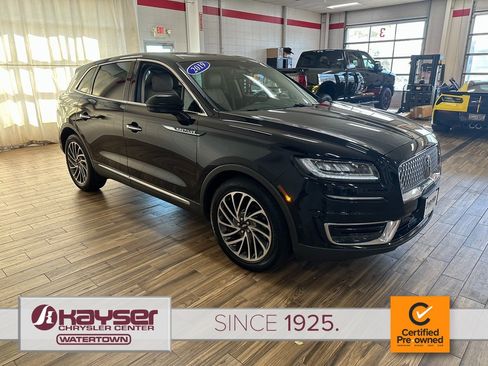 Used 2019 Lincoln Nautilus Reserve image 6