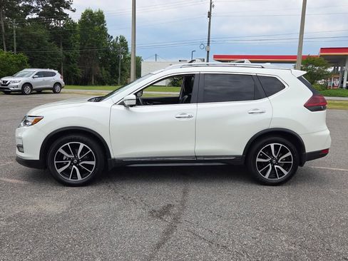 Used 2020 Nissan Rogue SL w/ Premium Package FWD image 2