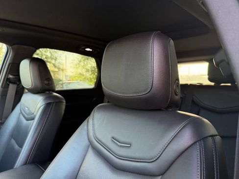 Used 2022 Cadillac XT5 Premium Luxury FWD image 11