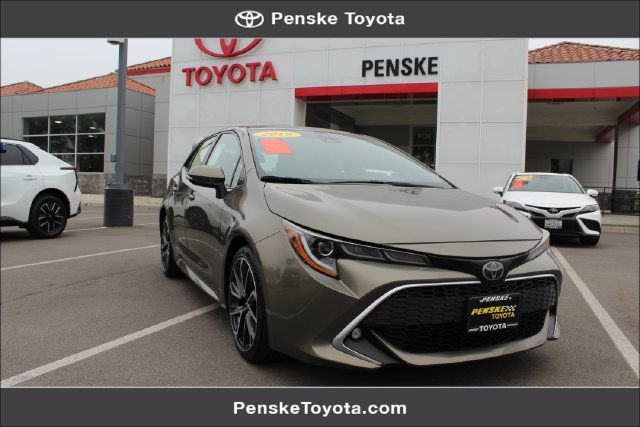 Used 2019 Toyota Corolla XSE FWD image 1