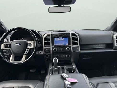 Used 2018 Ford F150 Platinum w/ Equipment Group 701A Luxury AWD/4WD image 34