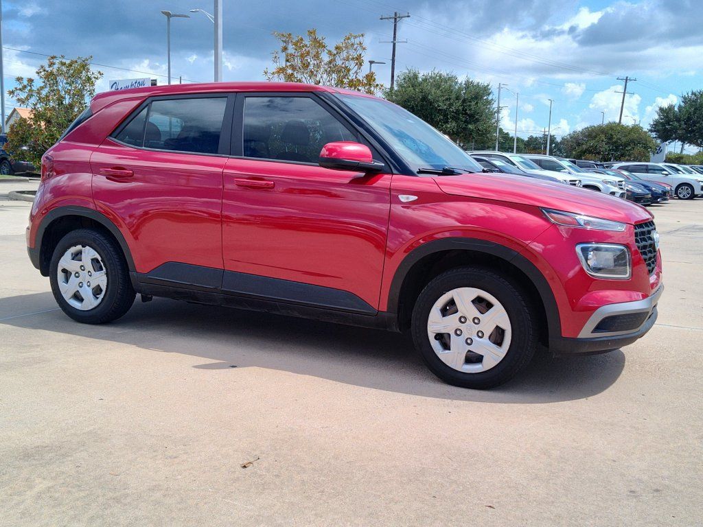 Used 2020 Hyundai Venue SE FWD image 12