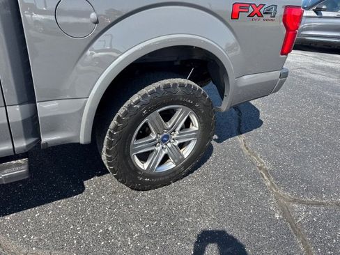 Used 2018 Ford F150 Lariat w/ Equipment Group 502A Luxury image 10