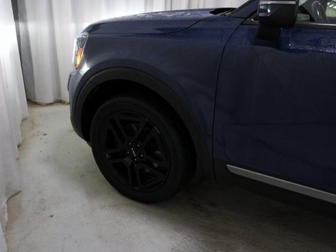 Used 2023 Kia Telluride EX X-Line image 9