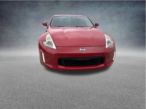 Used 2016 Nissan 370Z Coupe RWD image 3