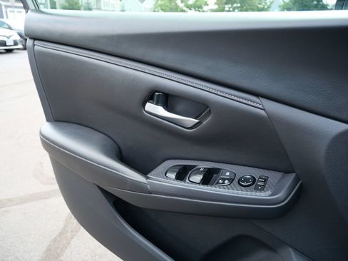 Used 2023 Nissan Sentra SV FWD image 15
