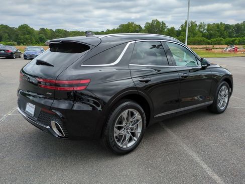 Certified 2025 Genesis GV70 2.5T w/ Select Package image 4