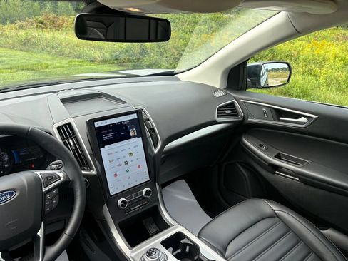 Used 2024 Ford Edge SEL w/ Convenience Package AWD/4WD image 46