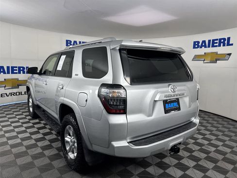 Used 2016 Toyota 4Runner SR5 Premium AWD/4WD image 3