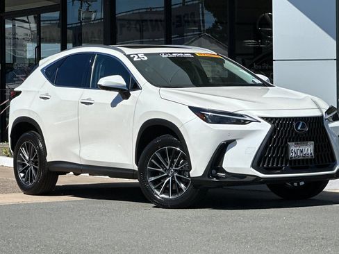 Used 2025 Lexus NX 350h AWD w/ Accessory Package (2T) image 2